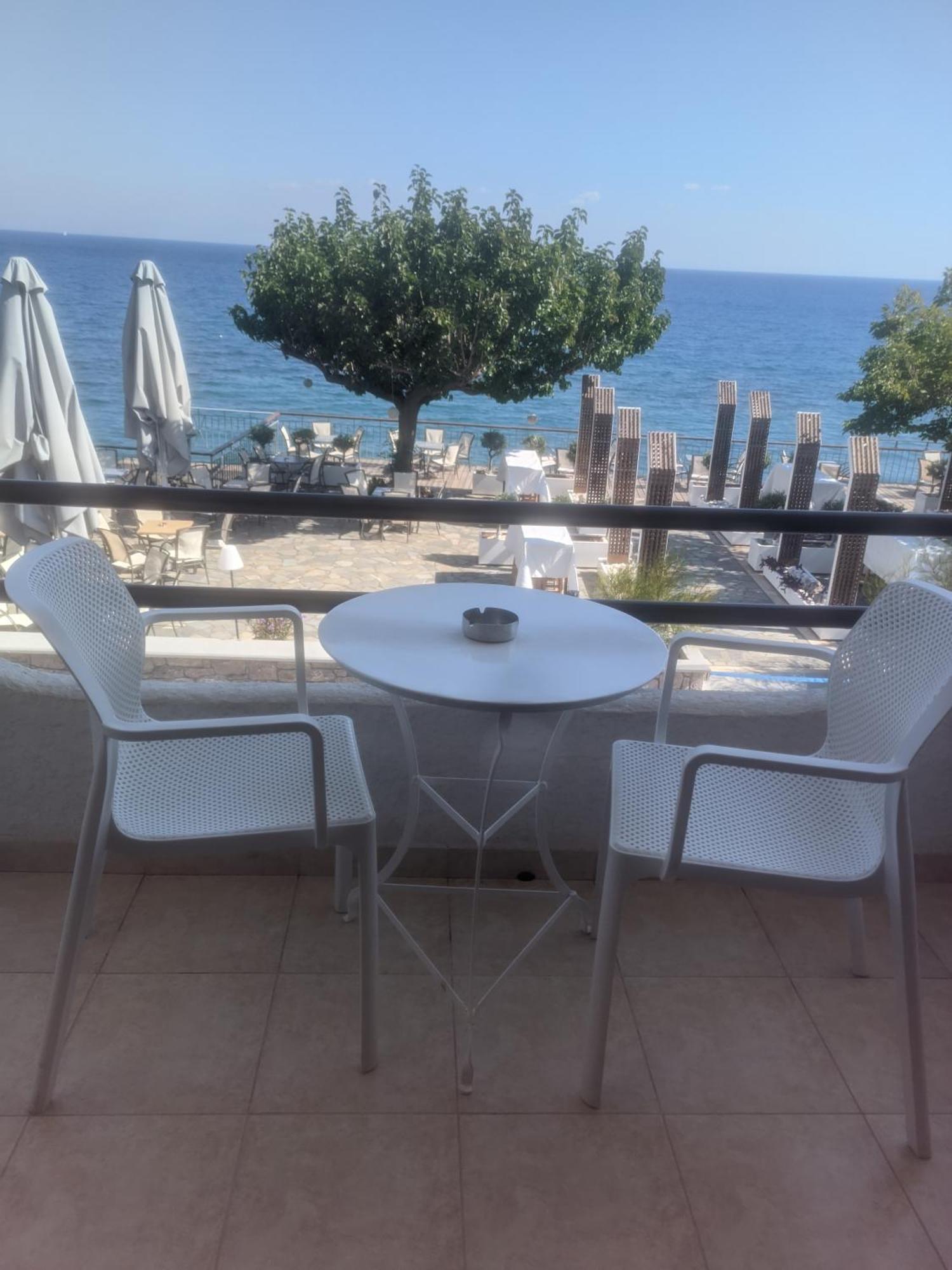 Romanza Rooms Poúlithra المظهر الخارجي الصورة