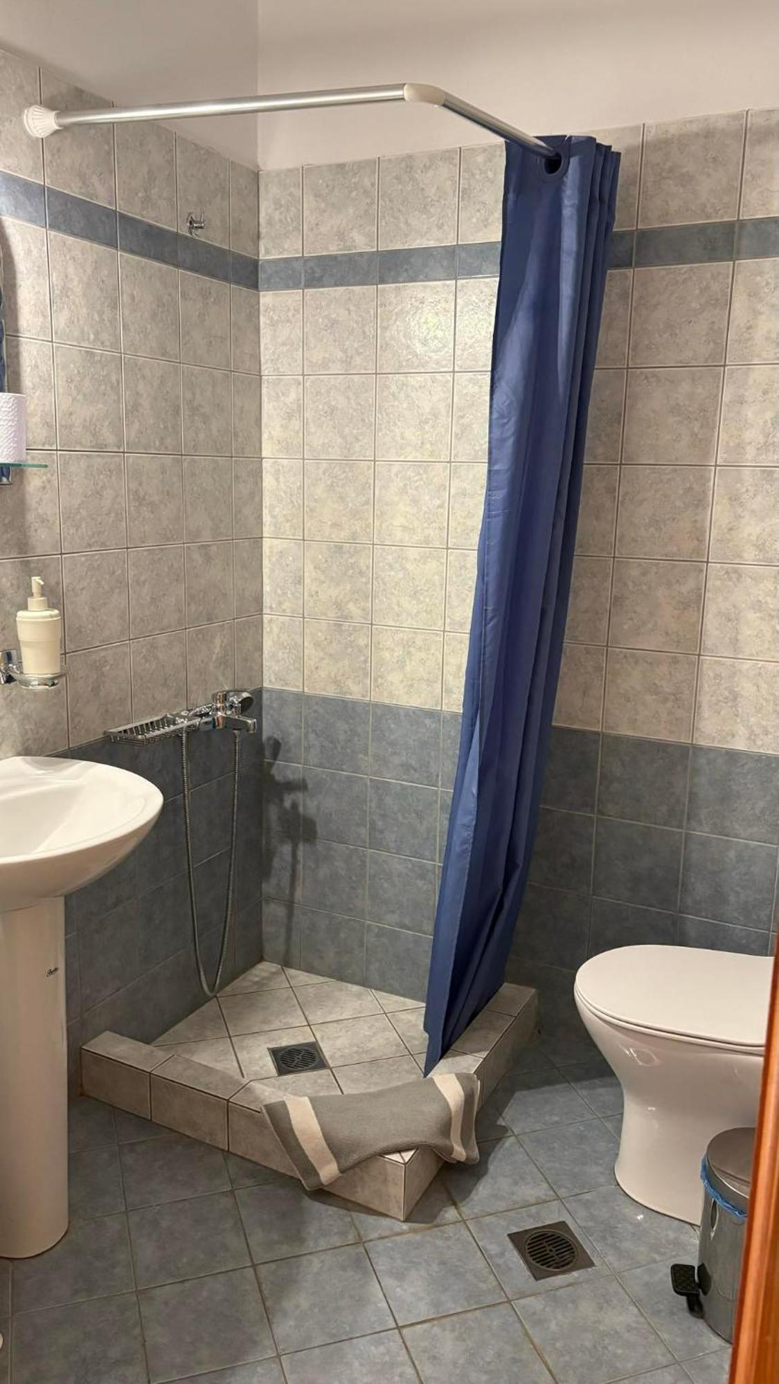 Romanza Rooms Poúlithra المظهر الخارجي الصورة