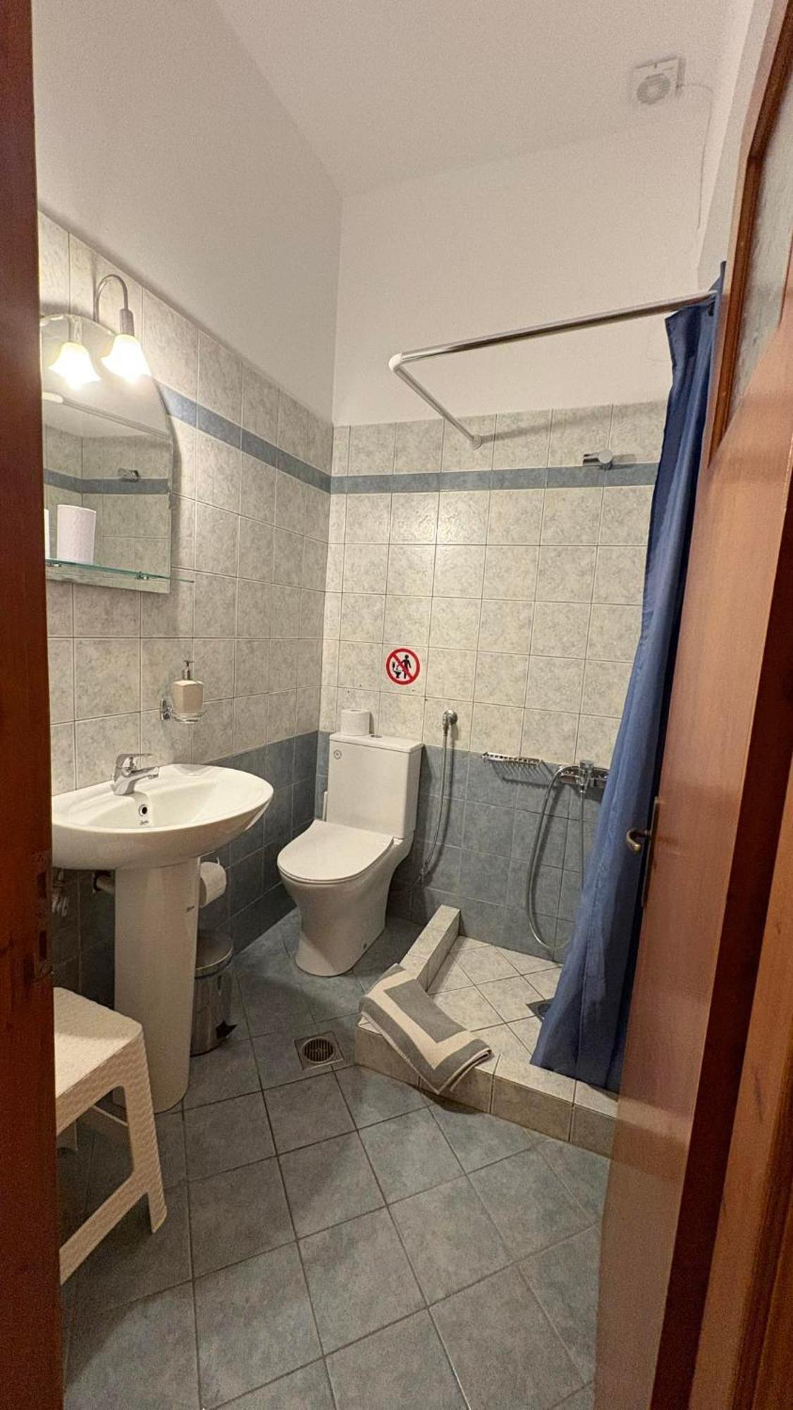 Romanza Rooms Poúlithra المظهر الخارجي الصورة